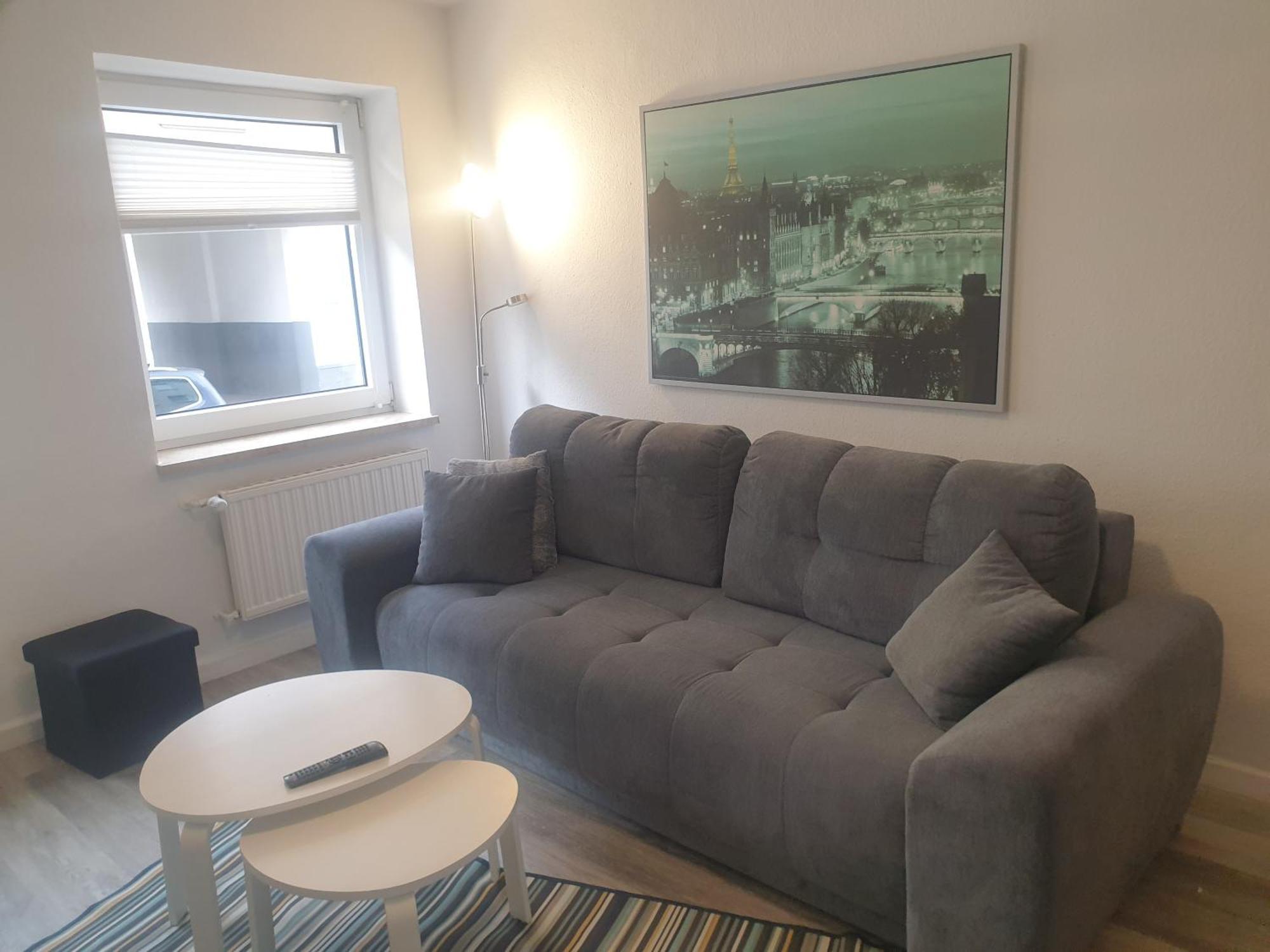 Kleine, Ruhige Wohnung In 盖尔森基兴 外观 照片